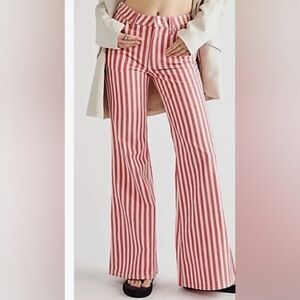 Wrangler Wanderer 622 High Rise Flare Red And Cream Jeans
